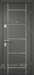 Входная дверь серая с металлическими элементами со стальными ригелями №2 внешняя - фото